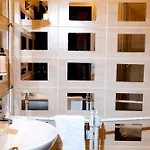 홈스테이 Lou Pitchoun Luxe Et Serenite Au Coeur De Familiale Avec Separee Avec Jardin Enchanteur Pour 4 Adultes Et 1 Enfant 쎙뜨호뻬