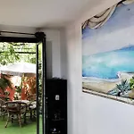 Lou Pitchoun Luxe Et Serenite Au Coeur De Familiale Avec Separee Avec Jardin Enchanteur Pour 4 Adultes Et 1 Enfant 쎙뜨호뻬