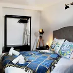 홈스테이 Lou Pitchoun Luxe Et Serenite Au Coeur De Familiale Avec Separee Avec Jardin Enchanteur Pour 4 Adultes Et 1 Enfant *