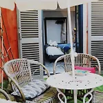 홈스테이 Lou Pitchoun Luxe Et Serenite Au Coeur De Familiale Avec Separee Avec Jardin Enchanteur Pour 4 Adultes Et 1 Enfant 쎙뜨호뻬