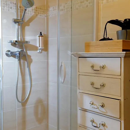 Lou Pitchoun Luxe Et Serenite Au Coeur De Familiale Avec Separee Avec Jardin Enchanteur Pour 4 Adultes Et 1 Enfant